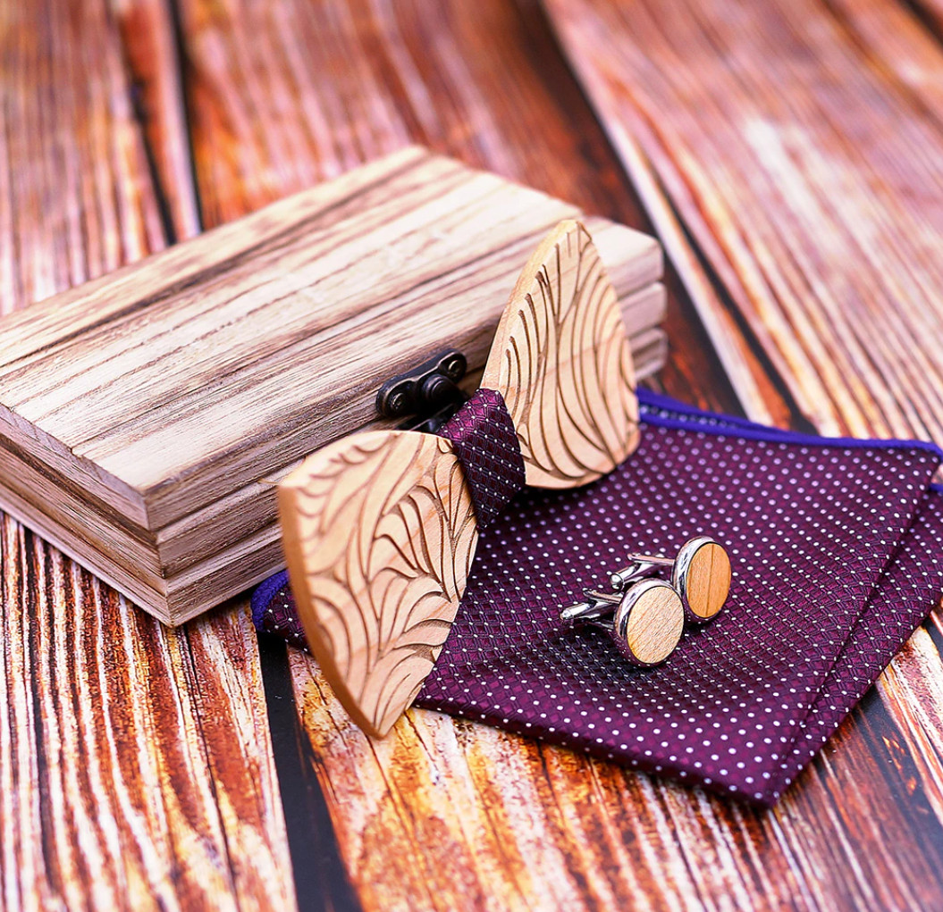 Gaira® Dřevěný motýlek s kapesníčkem a manžetovými knoflíčky 709206
