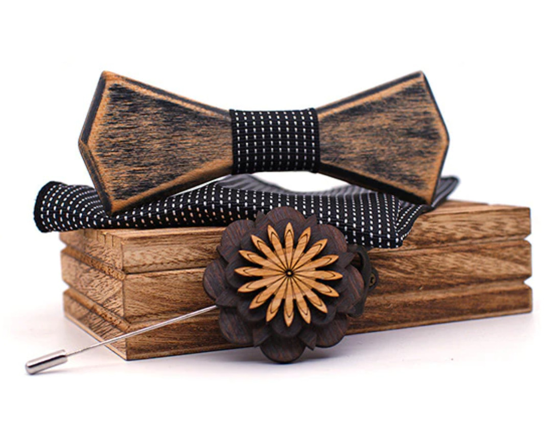 Gaira® Dřevěný motýlek s kapesníčkem a broží 709224