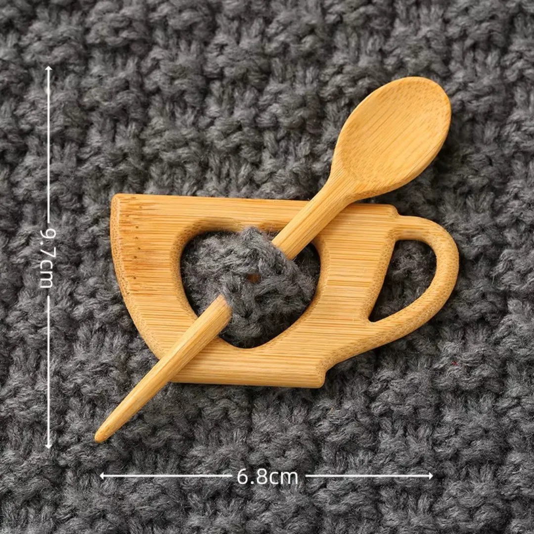 Gaira® Dřevěná brož Hrnek 3902