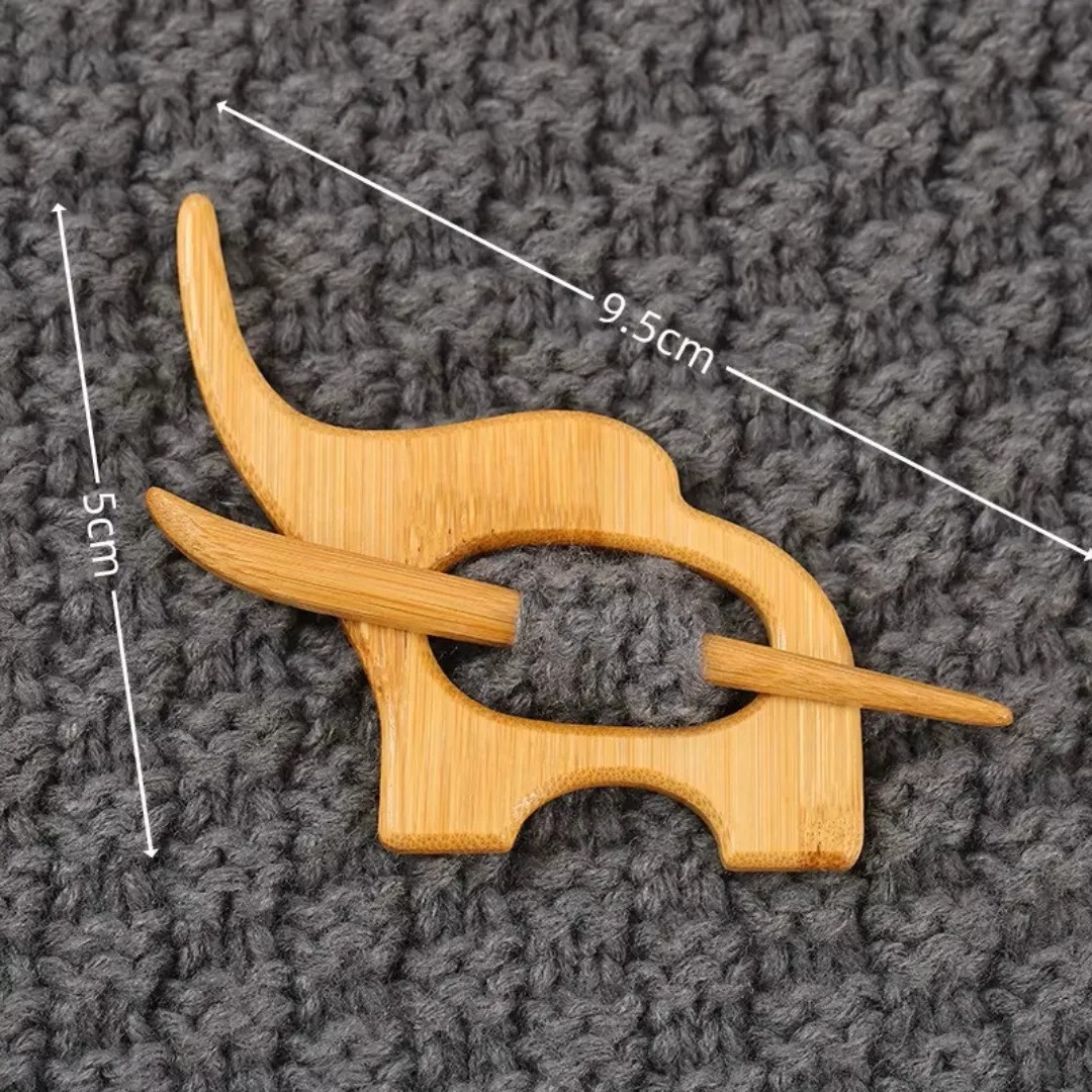 Gaira® Dřevěná brož Slon 3906