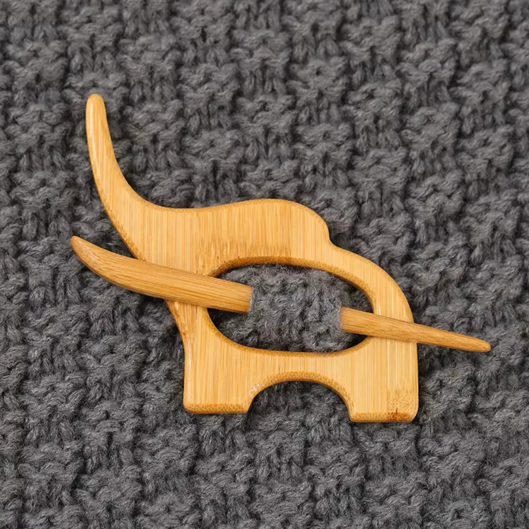 Gaira® Dřevěná brož Slon 3906