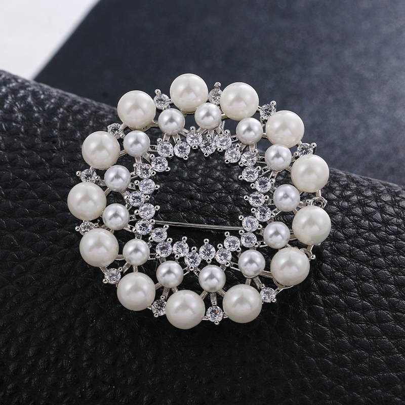 Gaira® Brož Pearls 312065 Silver
